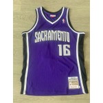 Maglia 16 Peja Stojakovic Sacramento Kings 2002-03 Viola