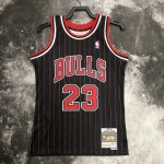 Maglia NBA 23 Jordan Bulls 1995-96 Retro Nero con Striscia