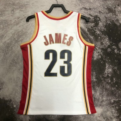 Maglia #23 Lebron James Cavaliers 2003-04 Mitchell & Ness Vintage Bianco Stampato